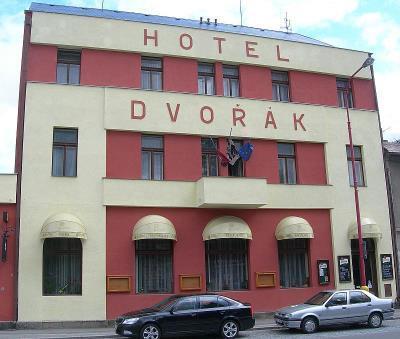 Hotel Dvorak Chrast Extérieur photo