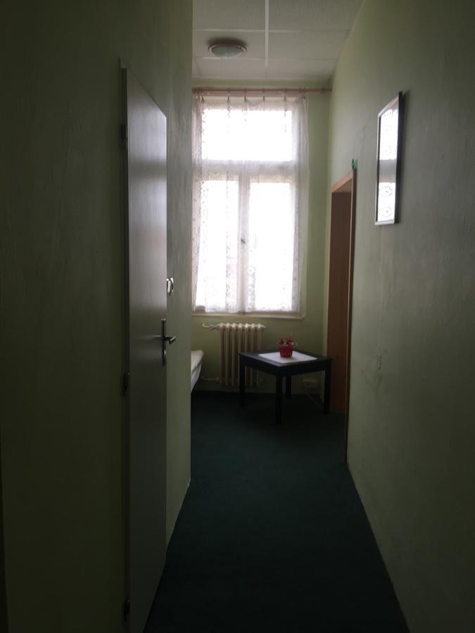 Hotel Dvorak Chrast Extérieur photo